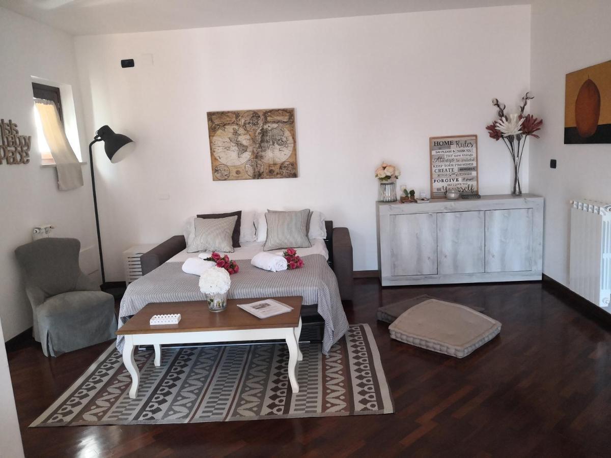 Perugino Apartments Fiumicino Bagian luar foto