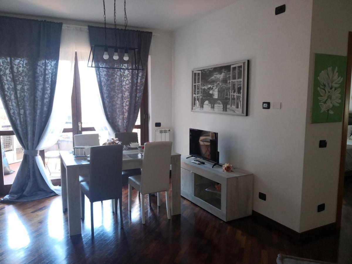 Perugino Apartments Fiumicino Bagian luar foto